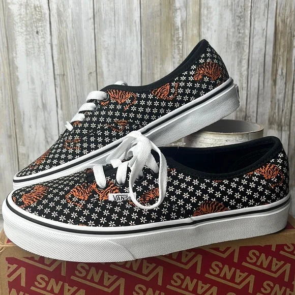 Vans Authentic tiger floral sneaker - Picture 1 of 5